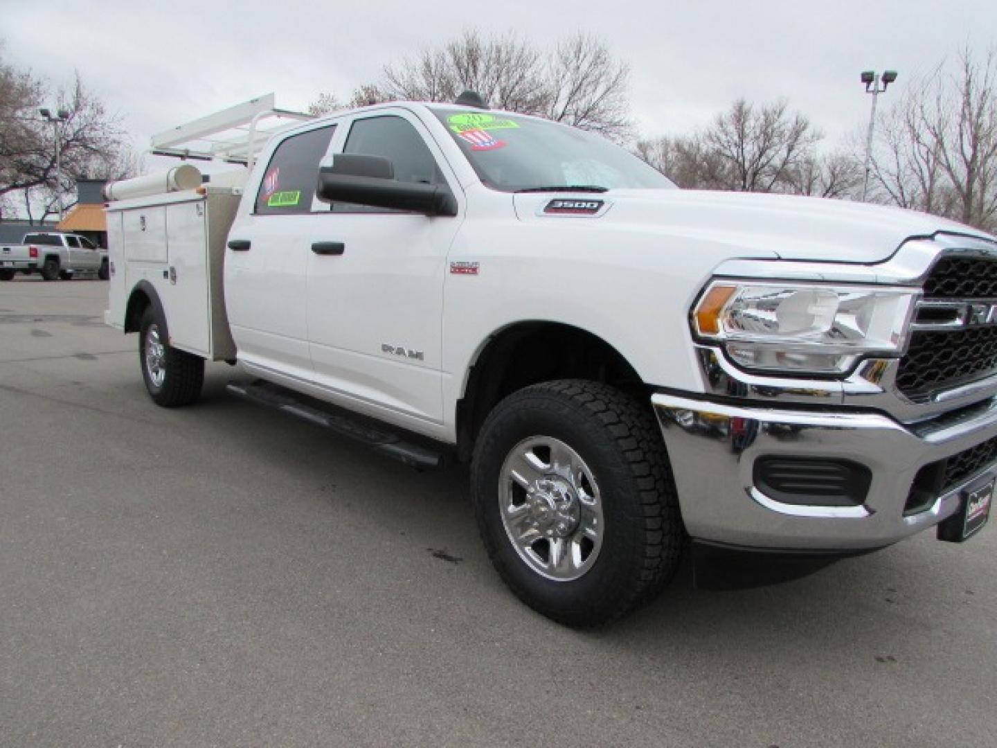 2020 White /Gray RAM 3500 Tradesman Crew Cab 4WD (3C63R3GJ0LG) with an 6.4L V8 OHV 16V engine, 8 speed automatic transmission, located at 4562 State Avenue, Billings, MT, 59101, (406) 896-9833, 45.769516, -108.526772 - 2020 RAM 3500 Tradesman Crew Cab 4WD Service Body - One owner! 6.4L Heavy Duty Hemi V8 Engine - 8 speed 8HP75-LCV Automatic Transmission - 4WD - Steel Service Body - Wyoming one owner - 72,697 miles - Inspected and serviced - Ready to head to the jobsite today! Tradesman level 2 equipment grou - Photo#4